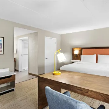 Hampton Inn & Suites Bolingbrook