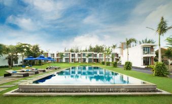 Saint Simeon Beach Residence