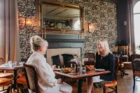 Cornhill Castle - breakfast