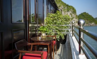Athena Royal Cruise - Luxury in Halong Bay