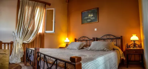 Mainades Maisonettes & Studios - Andros Serene Escape