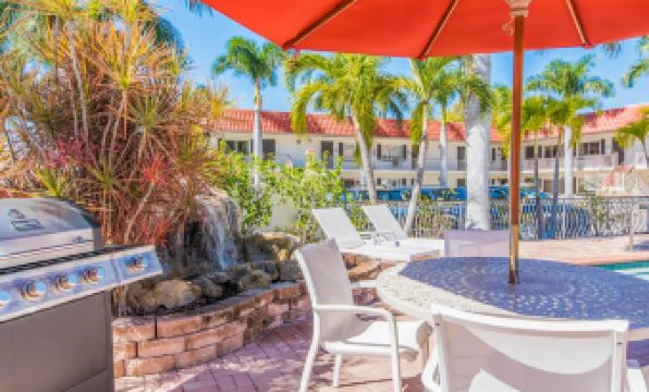 Hibiscus Suites - Sarasota