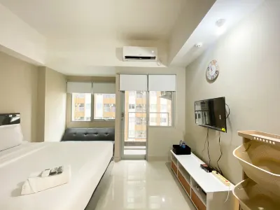 Simply Studio Room Gateway Park LRT City Bekasi Apartment Hotel dekat Taman Jatinegara Indah