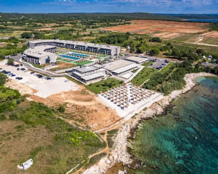 Del Mar Emotion Resort Hotels in Opcina Liznjan
