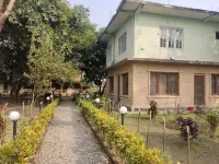 Hotel Tress House Hotels near Chitwan Jungle Safari
