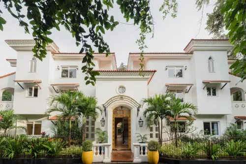 Casa Del Leon by Hireavilla -3Br w Pool in Assagao - Wifi