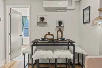 1 Br Passyunk Ave Stunner- Perfect Location