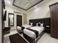 Hotel Opal Courtyard