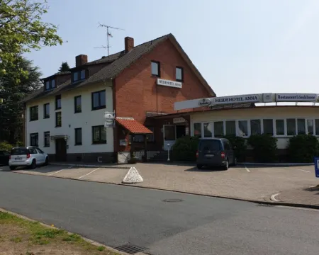 ハイデホテル アンナ ゾルタウのホテル