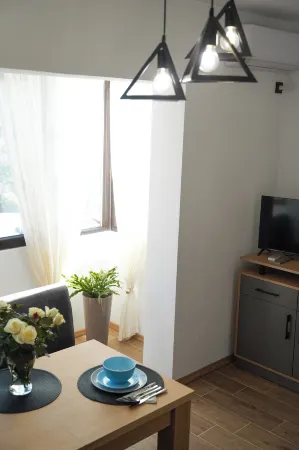2 Bed Apt - Sleeps 4 Terrace & Pet Friendly Отели в г. Сандански