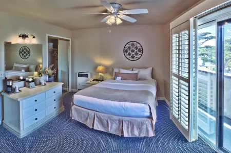 Lovers Point Inn Отели рядом с достопримечательностью «Асиломар Бич Вью»