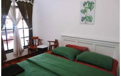 Rumaterra Bed & Breakfast Hotels in Kayuambon