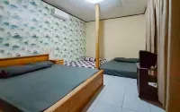 Homestay Nazriel Mitra RedDoorz Hotell i Mancagahar