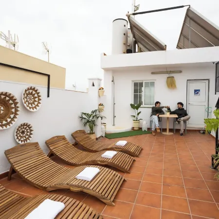 Naim Guest House Nerja