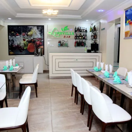 Lushville Hotel & Suites