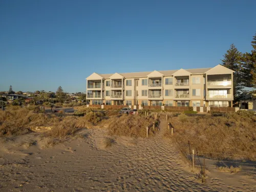 Sea Dunes Luxury Apartments - Homestays