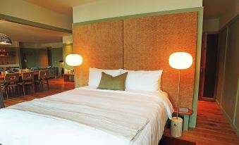 Albert Hotel