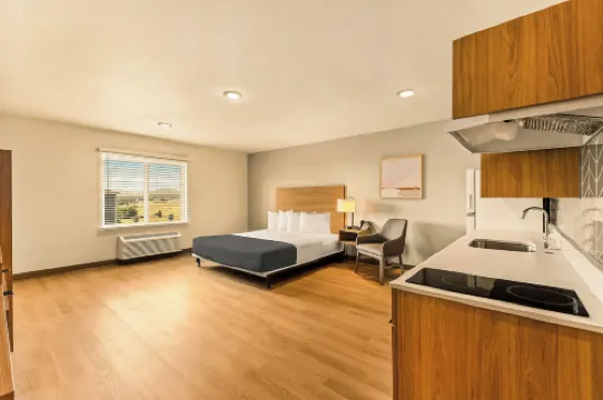 LivAway Suites Seattle-Renton Hotel di Renton