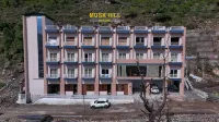 Musk Hill Resort
