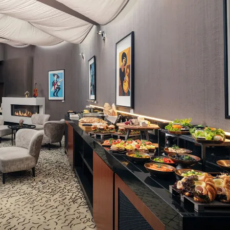 Hotel Kings Court