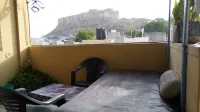 Shyam Palace Guest House - Mountain view
