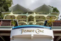 Treasure Cove Hotel & Restaurant Hoteles cerca de Bel Ombre Beach at La Scala
