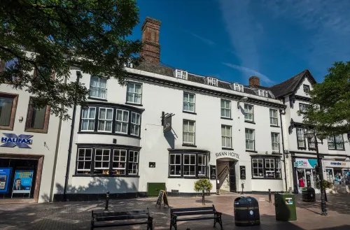 The Swan Hotel, Stafford, Staffordshire - Parkplatz