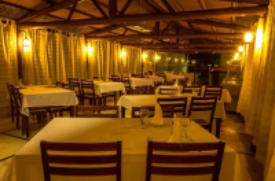 努拉蓋阿魯夫飯店