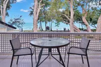Marlin Waters Beachfront Apartments -  Apartamentos vacacionales