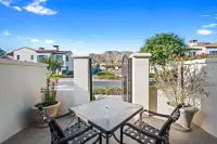 Villa Palmera - 2bd/2ba Desert Terrace Residence