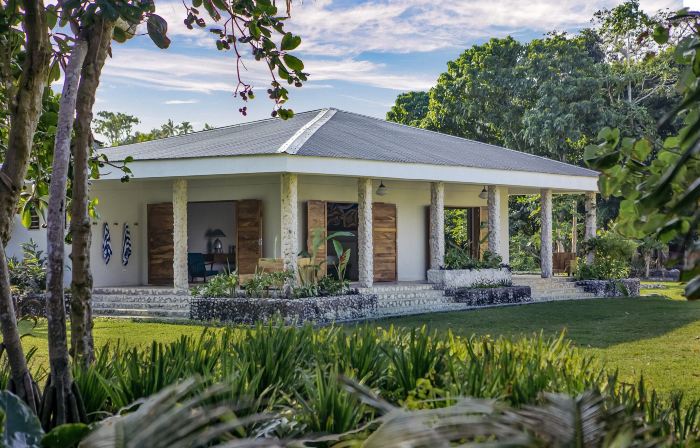 Nakatumble - Luxury Sustainable Villa with Farm