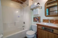 Knox Lakeside Cottage, 1 bedroom plus loft on Lake O' the Pines