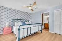 Spacious 4Br Retreat w/ 2 King Suites ~ Heated Saltwater Pool ~ Near Ami/Img!