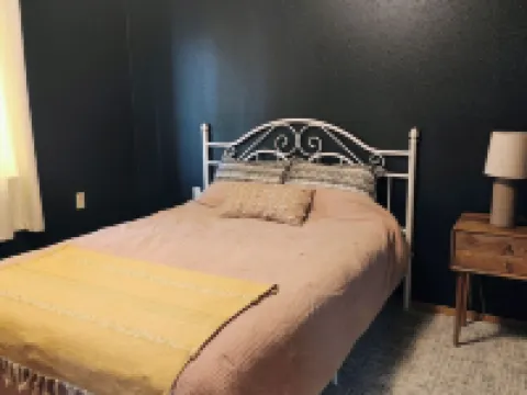 Charming 2-bedroom house in lovely Wall with WiFi & AC Hotels in Wall