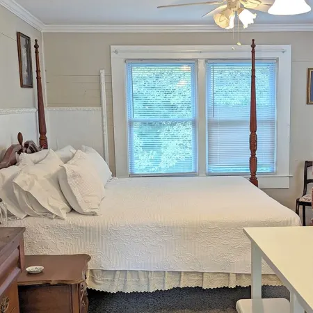The Sautee Inn Bed & Breakfast