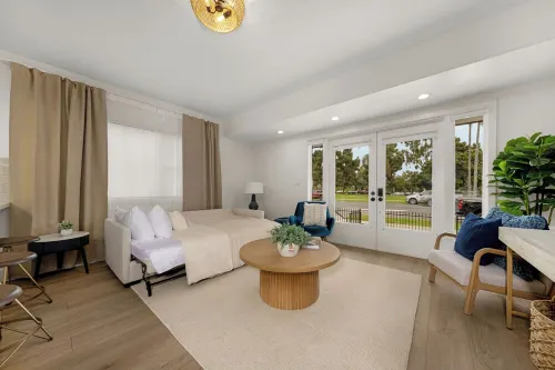 New 2 En Suite Bedrooms, Balboa Park,  Lux, 85" TV, Parking!