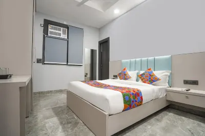 FabHotel the Royal - Nr Guru Govind Singh University Alishan Thread Store 주변 호텔