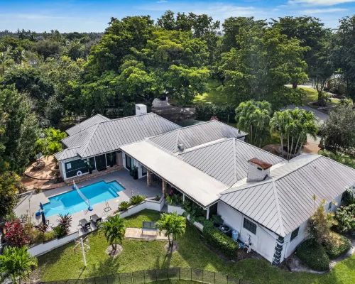 8Br Gem with Pool, Lake View & Tons of Amenities! Hotels in Davie