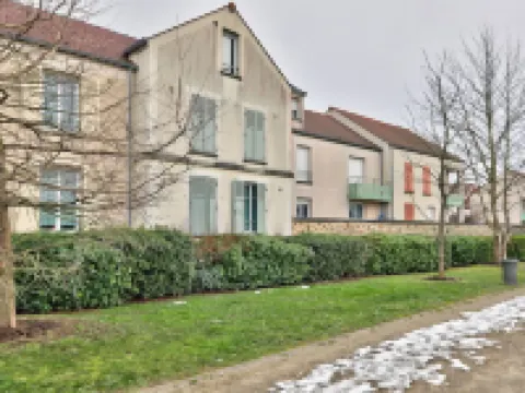 123Home-Le Park Side Hotels in Chessy