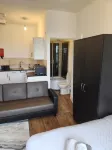 Immaculate 1-Bed Apartment in Greenhithe Hotels in Stone