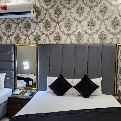 Red Fort Hotel Gulberg Hotels near Packages Mall