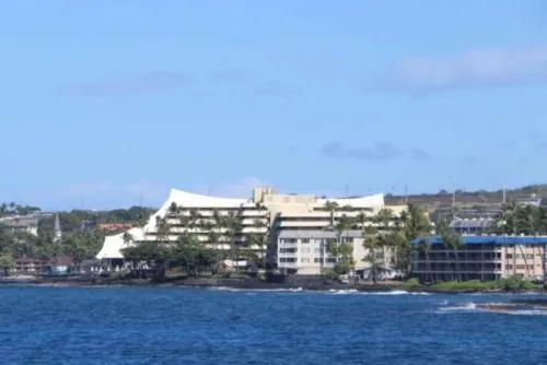 享受日落海景1臥室公寓-現場有泳池 霍盧阿洛阿住宿飯店