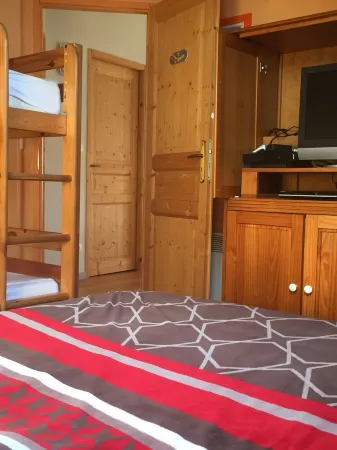 Duplex chalet 85 m2 3 bedrooms and mezzanine with lake view