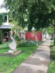 Charming Cottage in Historical Dist with Beautiful Gardens-5 Minute Walk to Town