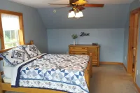 Large Finger Lakes Getaway - 5 BR with Bath Access!
