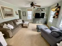 Walk to Beach, downtown St Joseph with shops/restaurants. New kitchen, firepit Hotels in Saint Joseph