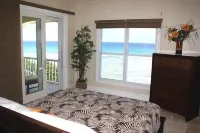 OCEANFRONT LUXURY VILLA, 4900sf, 4br, 4bth, billiards and Gym