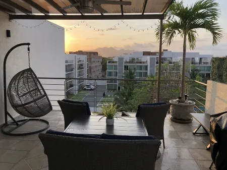 Exclusive Apartment w/ Private Roof Garden, Acapulco Diamante