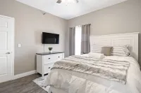 The Cozy Suite near all Attractions in downtown