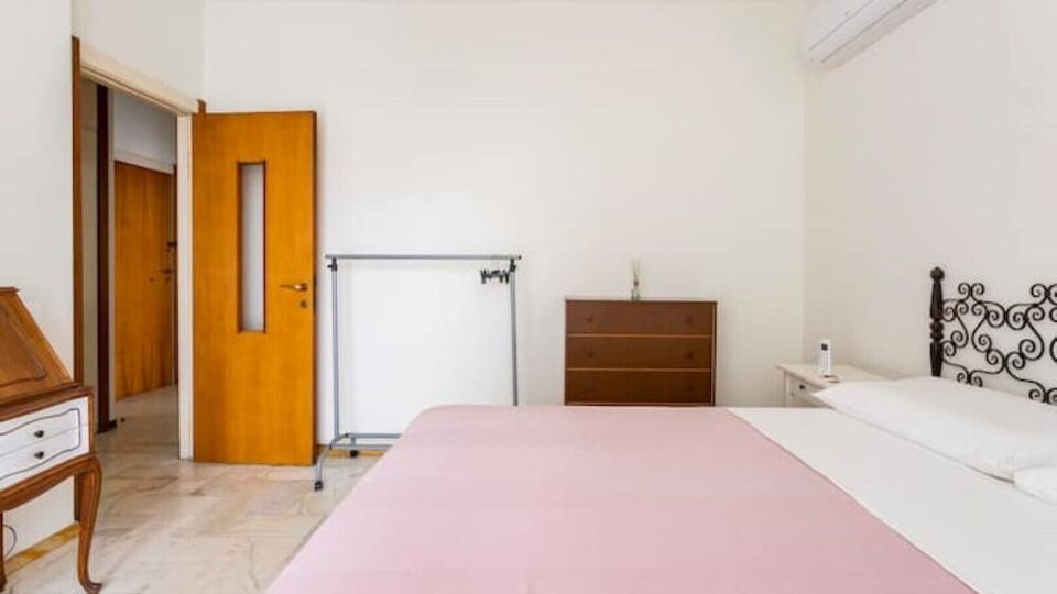 Liguria- Chiavari: thirty steps from the sea